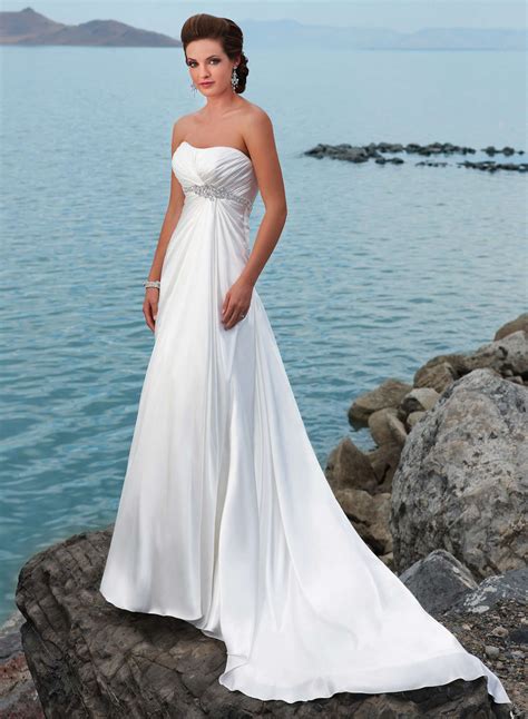 strapless beach wedding dresses | Sang Maestro