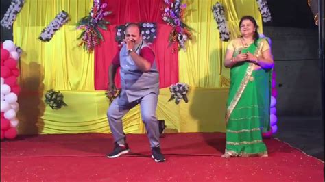 Dabbu Ji Ka Dance Sanjeev Srivastava Dabbu Uncle Dance Youtube