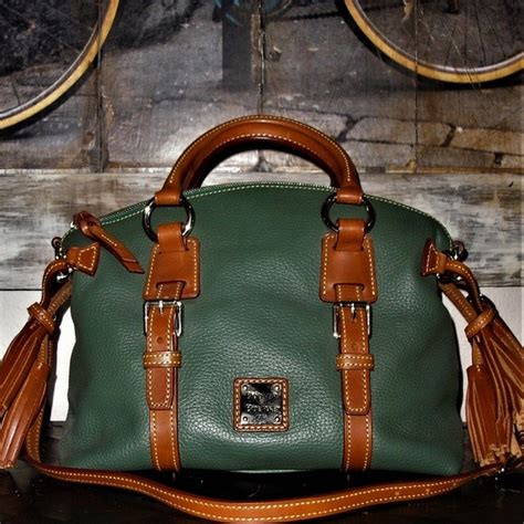 Christmas Hoard Like New Dooney Bourke Florentine Women S Fashion