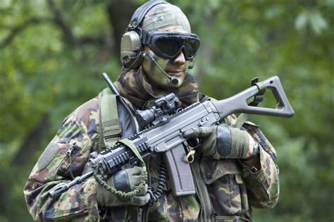 Swiss special forces unit under fire - SWI swissinfo.ch