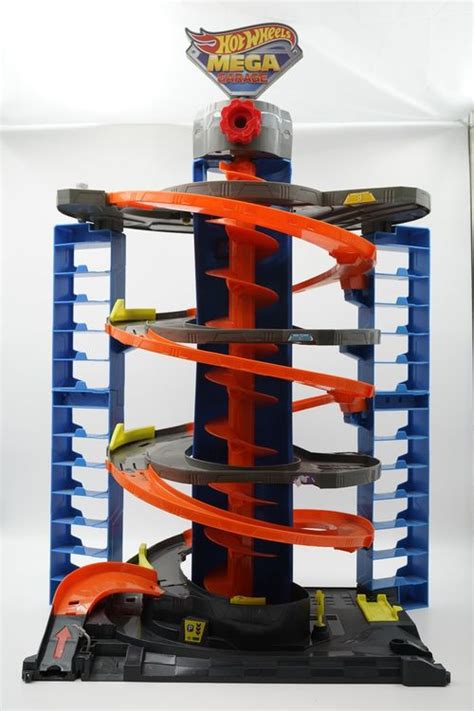 Super Erhaltene Hot Wheels Mega Garage Parkhaus Kaufen Auf Ricardo
