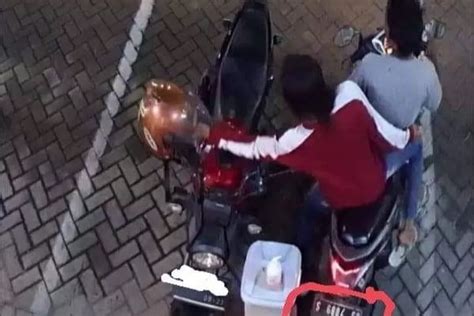 Dua Pencuri Helm Beraksi Di Karanpilang Terekam CCTV Radar Surabaya