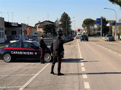 Sorpresi A Rubare In Un Locale Denunciati Due Adolescenti A Codigoro