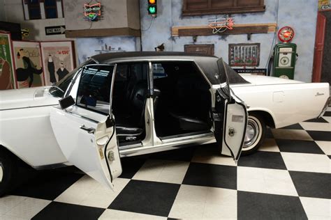 Lincoln Continental Suicide Doors Rd Classics