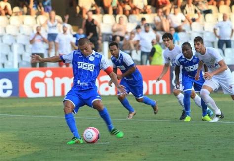 Último jogo entre Santos e São Bento na Vila Belmiro teve vitória dos