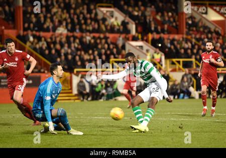 Aberdeen goalkeeper Joe Lewis Stock Photo: 124886500 - Alamy