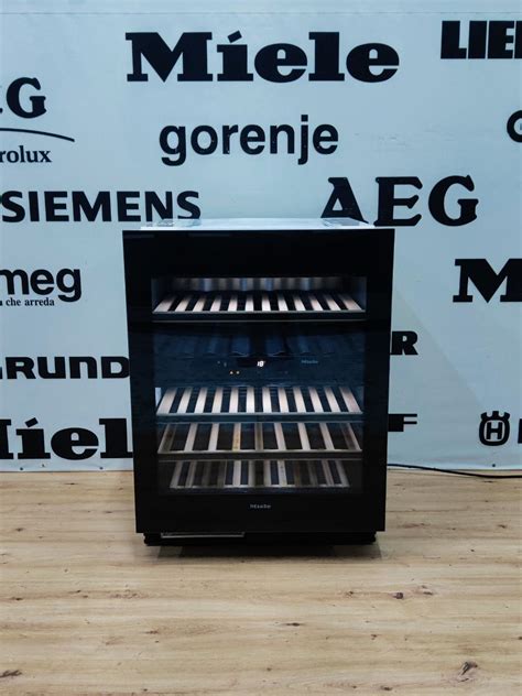 Miele™ KWT 6322UG. Встраиваемый под столешницу винный холодильник 2022: ...