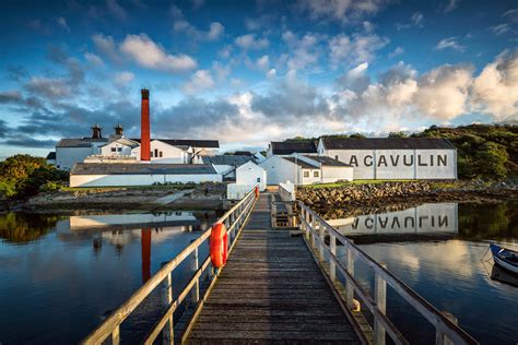 Lagavulin Distillery - Distincte