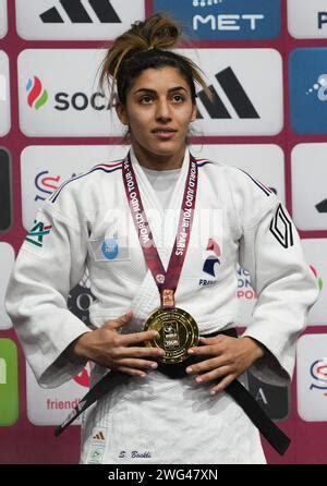 BOUKLI Shirine De France Podium 48 KG Femmes Lors Des Championnats D