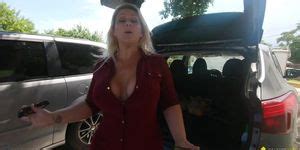 Selah Rain Is Divorced Thick MILF That Needs Her Car Fixed Tnaflix