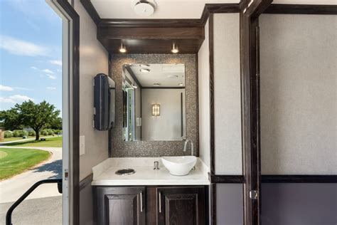 Luxury Restroom Trailer Rentals Texas | J Bar Enterprises