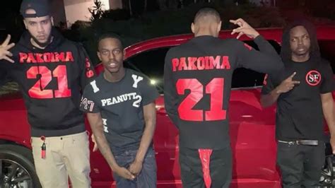 Pacoima Piru Bloods vs. 5 Different Hoods - YouTube