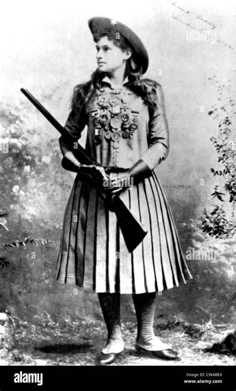 Arriba Imagen Annie Oakley Photographs Abzlocal Mx