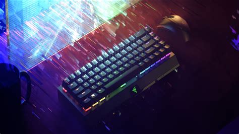 Razer Compact Razer BlackWidow V4 Mini HyperSpeed Keyboard Coming