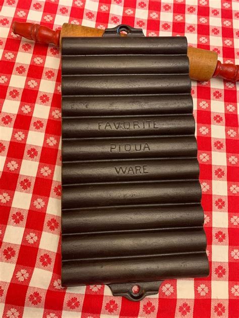 Antique Favorite Piqua Ware Cast Iron Bread Stick Pan French Roll Corn