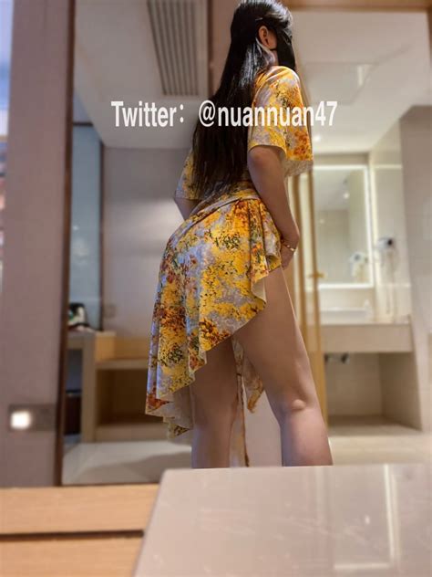 布尔玛 On Twitter Rt Nuannuan47 战袍👗，我可以坐下来自己动吗？ Maecoxo Maeczzz