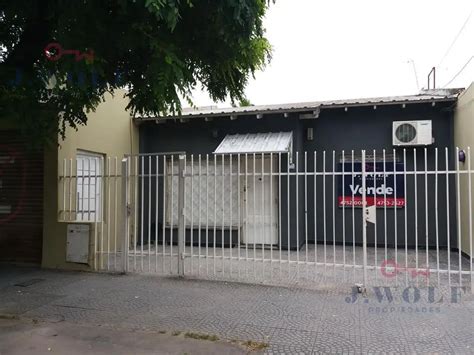 Casa Venta 40 años 5 ambientes 230m2 1 cochera Eva Perón 4700