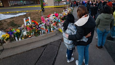 Colorado Springs community pays tribute to Club Q shooting victims