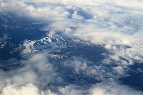 Cloudy Skies · Free Stock Photo