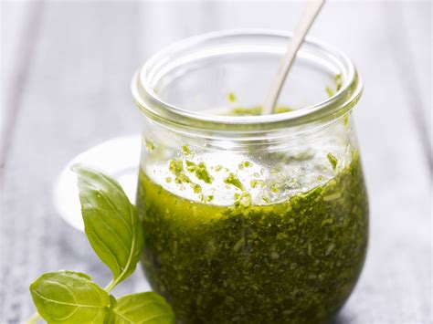 Grünes Pesto Rezepte EAT SMARTER