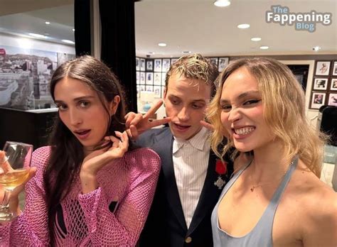 Lily Rose Depp Nude Sexy Pics Everydaycum The Fappening