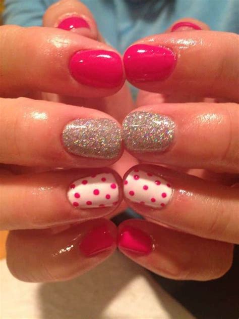 35 Inspirational Polka Dot Nail Art Designs – SheIdeas