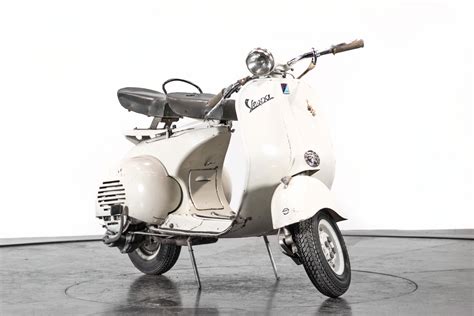 1956 Piaggio Vespa Struzzo Vl3 Piaggio Classic Motorbikes Ruote