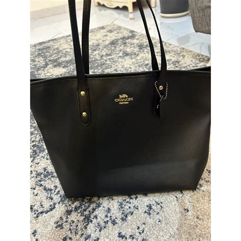 Jual Coach F58846 Tote City Zip Black Shopee Indonesia