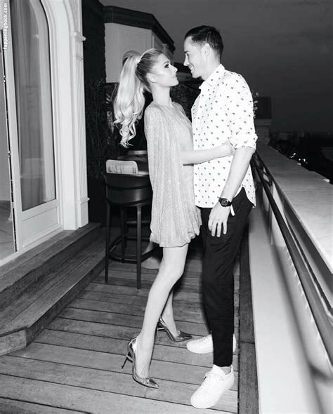 Paris Hilton Parishilton Nude Onlyfans Leaks Fappening Page Fappeningbook