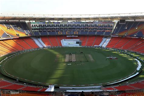 Top 10 | Biggest cricket stadium in the world - Ball Bits Top 10 ...