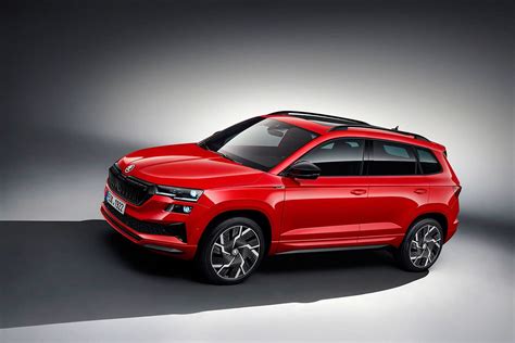 Nuevo Skoda Karoq 2022 cambios motorización y maletero