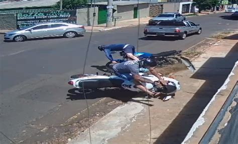 Vídeo câmeras registram momento exato de batida que matou motociclista