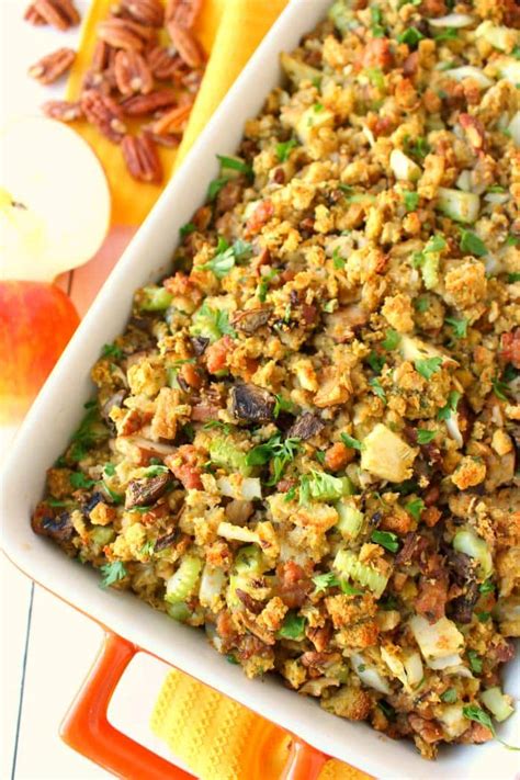 Everything Thanksgiving Stuffing - The BEST Thanksgiving Stuffing Recipe