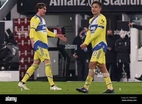 Dusan Vlahovic De Juventus Fc Célèbre Son But Lors Du Match Coppa