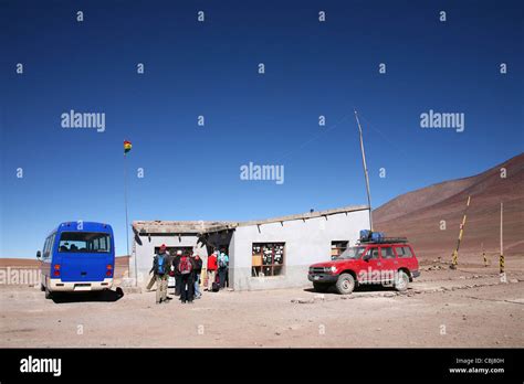 Chile Bolivia Border Hi Res Stock Photography And Images Alamy