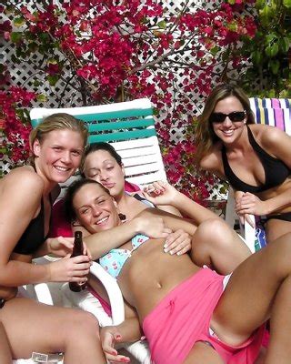 Summertime Wardrobe Malfunctions Porn Pictures Xxx Photos Sex Images Pictoa