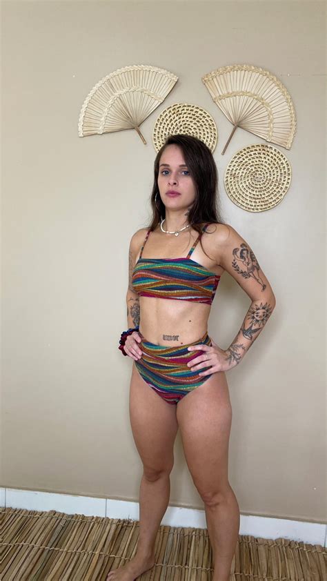 Conjunto de Biquíni Moda Praia Hot Pants Top Faixa Bahia