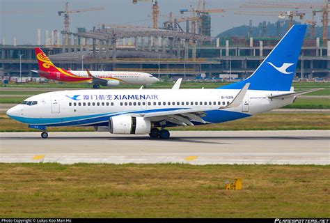 B Xiamen Airlines Boeing C Wl Photo By Lukas Koo Man Ho