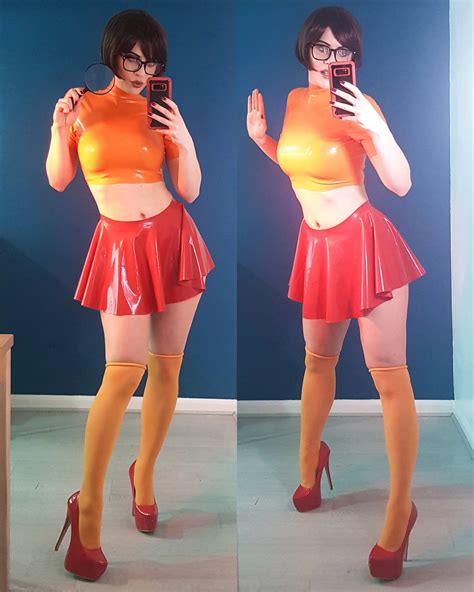 Purplemuffinz As Velma Dinkly From Scooby Doo Latex Cosplay Cosplay