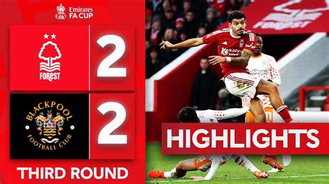 Gibbs White Rescues Replay Nottingham Forest 2 2 Blackpool