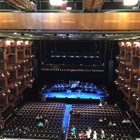 Cerritos Center For The Performing Arts Cerritos에서 콘서트 홀일에서의 사진