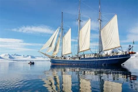 Oceanwide Expeditions Arctic And Antarctic Cruise Expedition