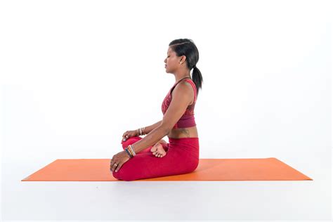 Master Class With Annie Carpenter 5 Steps To Lotus Pose Padmasana