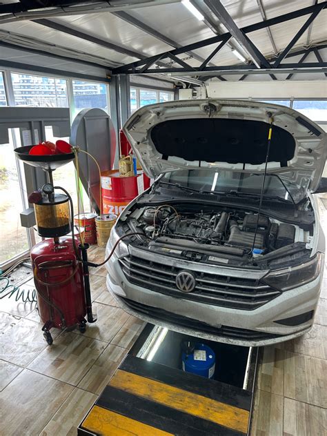 Замена масла 52600 — Volkswagen Jetta VII, 1,4 л, 2020 года | плановое ...
