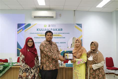 Kuliah Pakar D3 Keperawatan Bersama Profmadya Dr Zainab Binti Hj Mohd