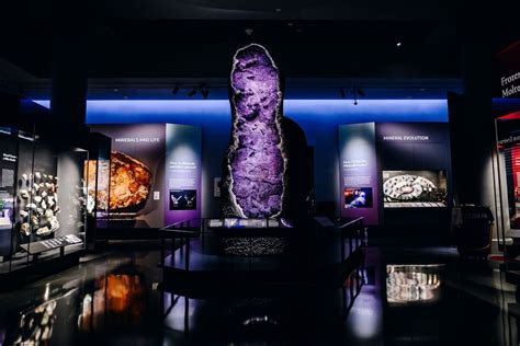 Step Inside the Natural History Museum’s Renovated Hall of Gems - Flipboard