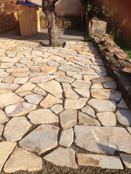 Flagstone Patio Design Recommendations You Will Love This Spring