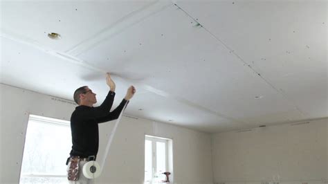 Taping Drywall Ceilings - Fine Homebuilding