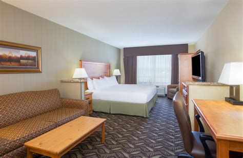 Holiday Inn Express Billings Hotel - Room Deals, Reviews & Photos ...