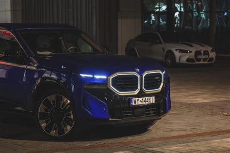 Bmw Xm Neue Nacht Design Fotos Mit Iconic Glow Niere